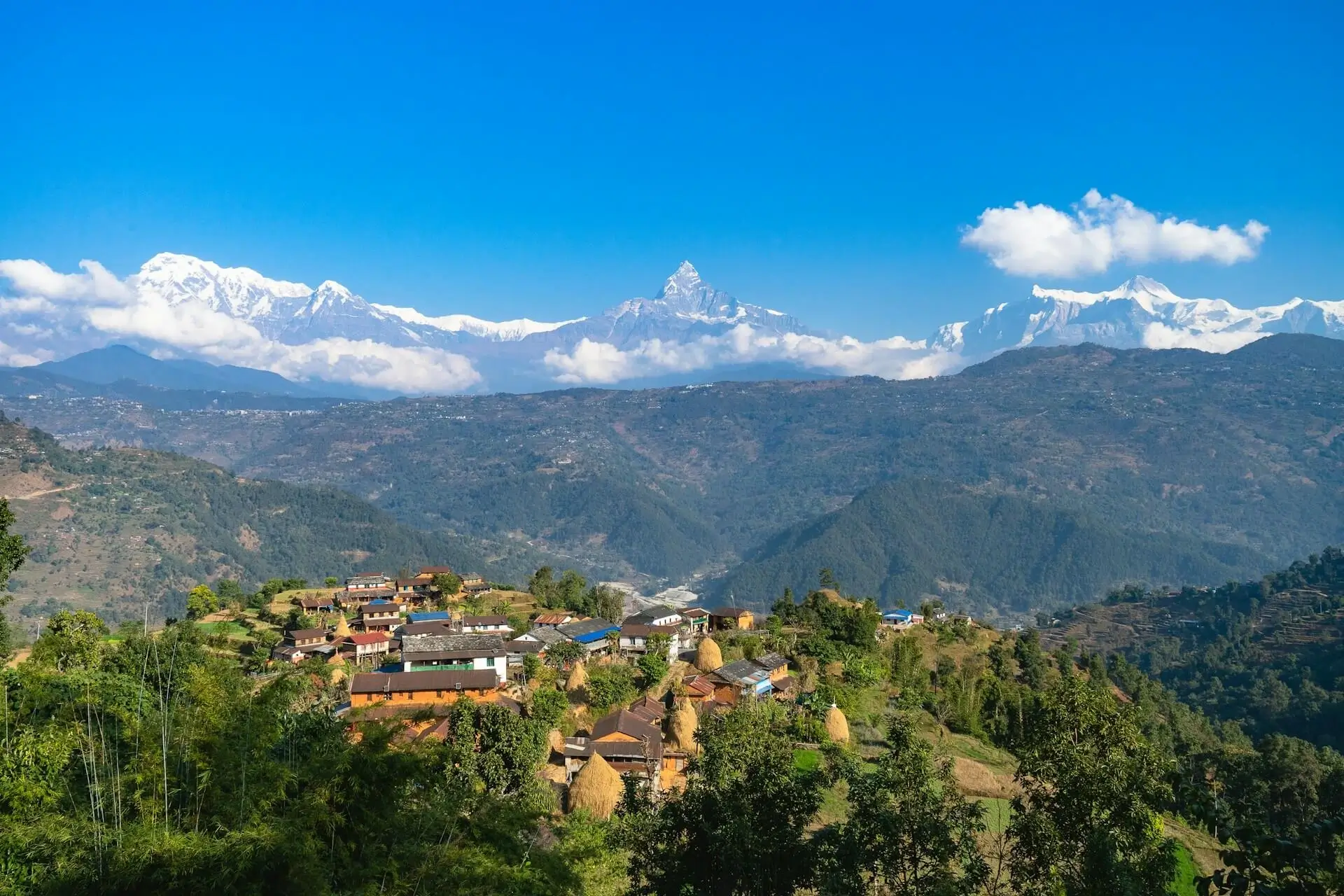 Nepal Visa for French Citizens is required and can be easy obtained as explain ed in this Guide