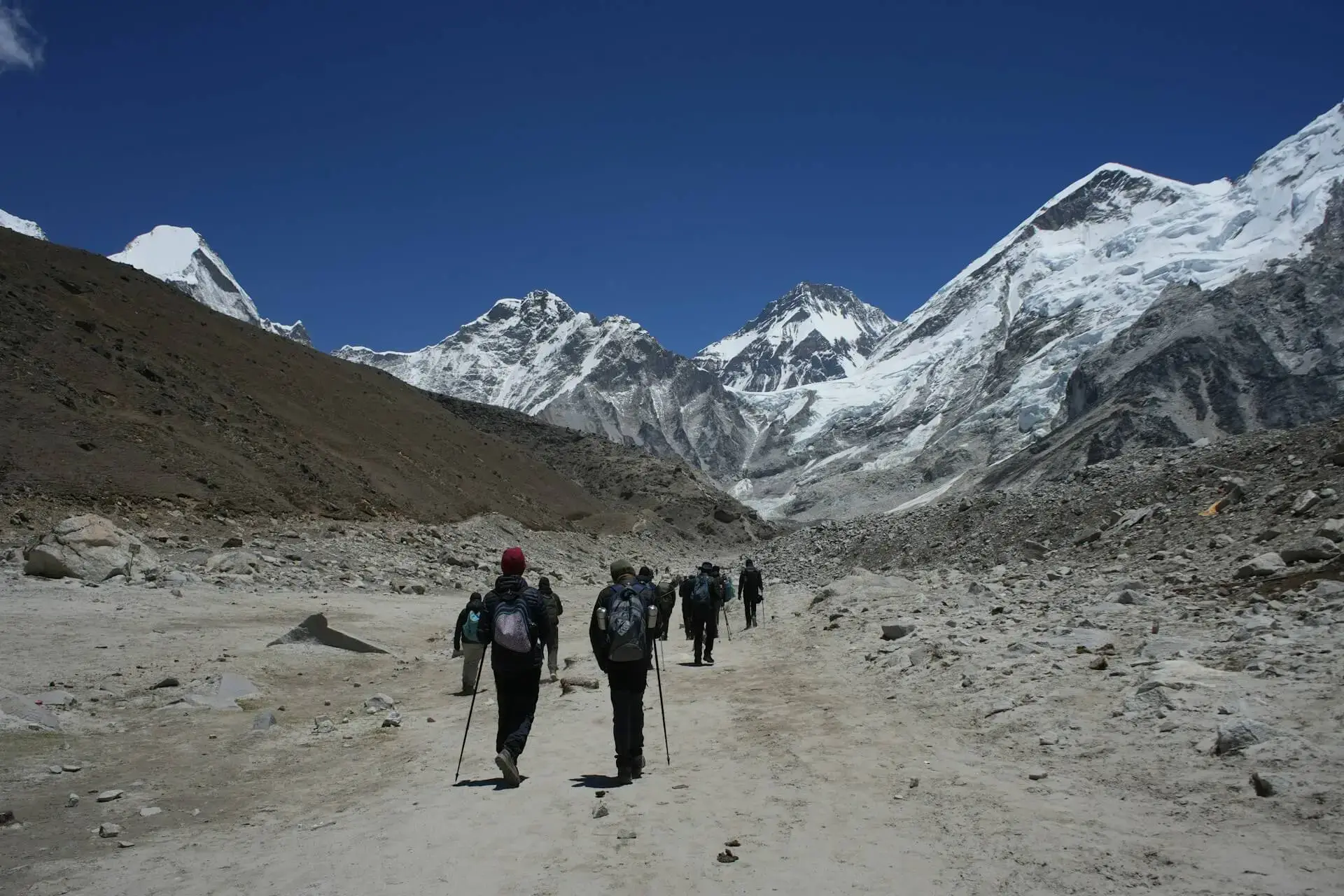 Trekkig in Nepal with Kids is possible with these easy Treks mentioned
